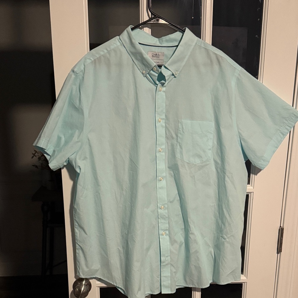 Croft & Barrow Light Blue Casual Button-Down Shirt